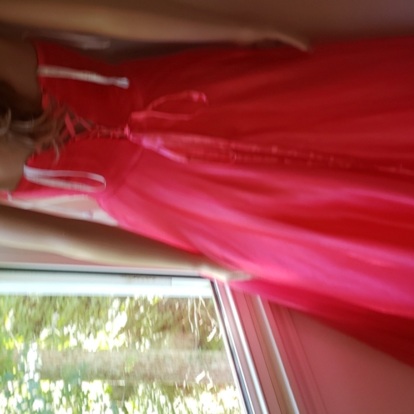 Prom Dress - Picture 4 of 7